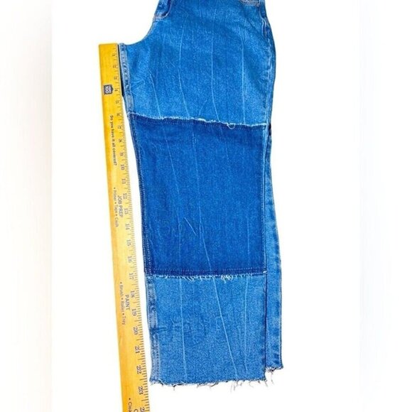 Hollister Blue Patchwork Curvy High Rise Mom Jeans Size 31 - Picture 6 of 8